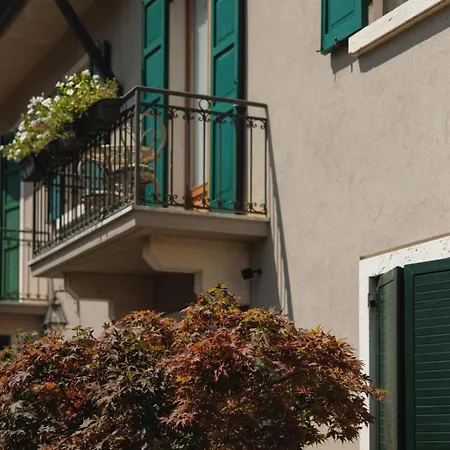 לינה וארוחת בוקר Relais Borghetto וליג'יו סול מיניציו